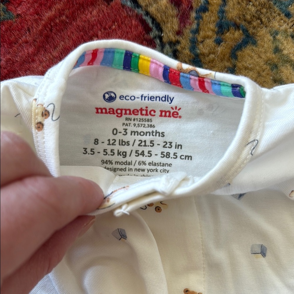 NWT Magnetic Me Eco-Friendly Baby Onesie - White with Bear Pattern